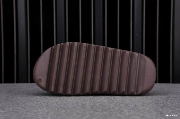 Yeezy Slide Soot Adidas G55495 0930